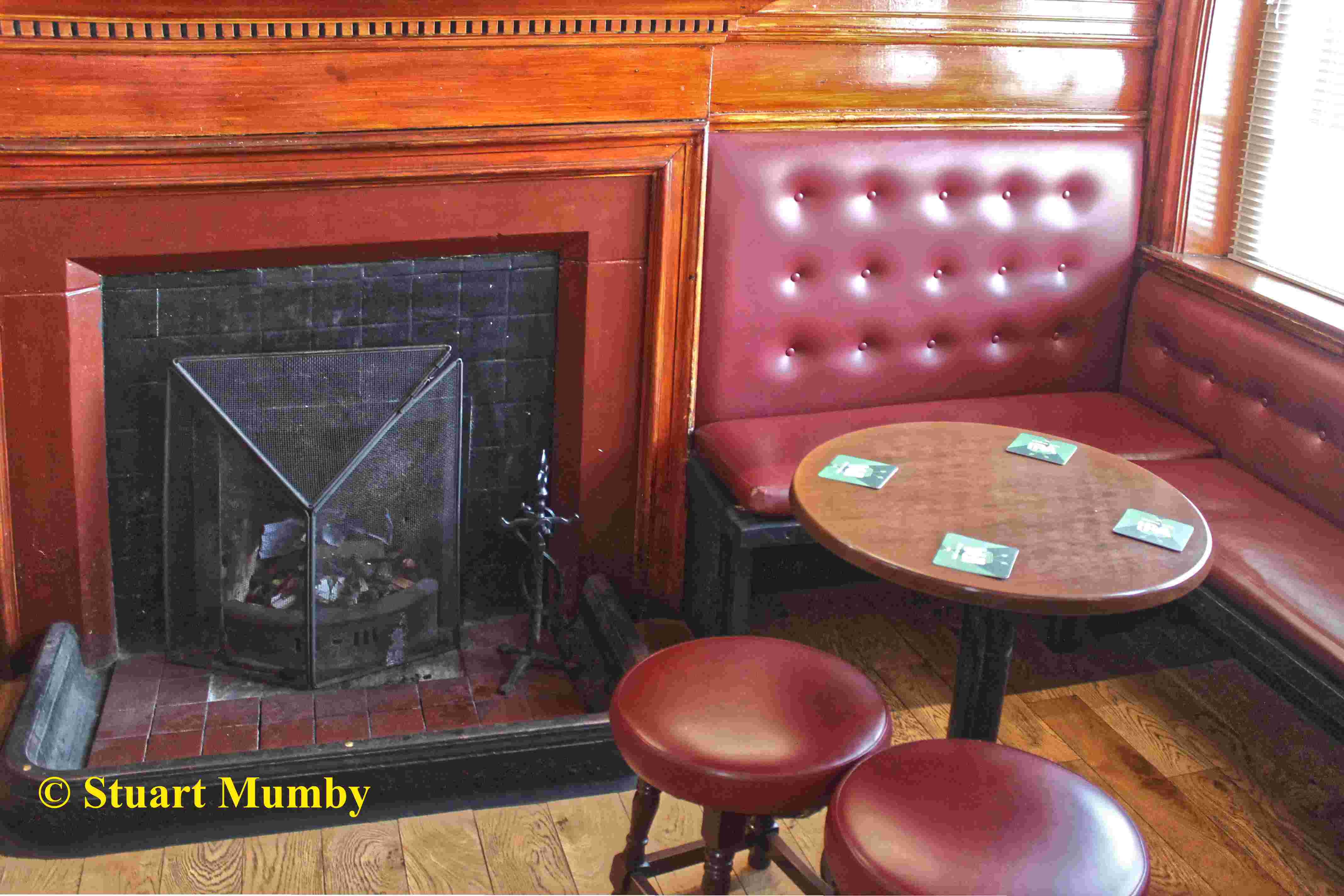 Fire place and seating.  by Stuart Mumby. Published on 04-09-2023